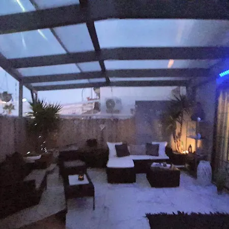 Haus Am Nyaraló Torrevieja